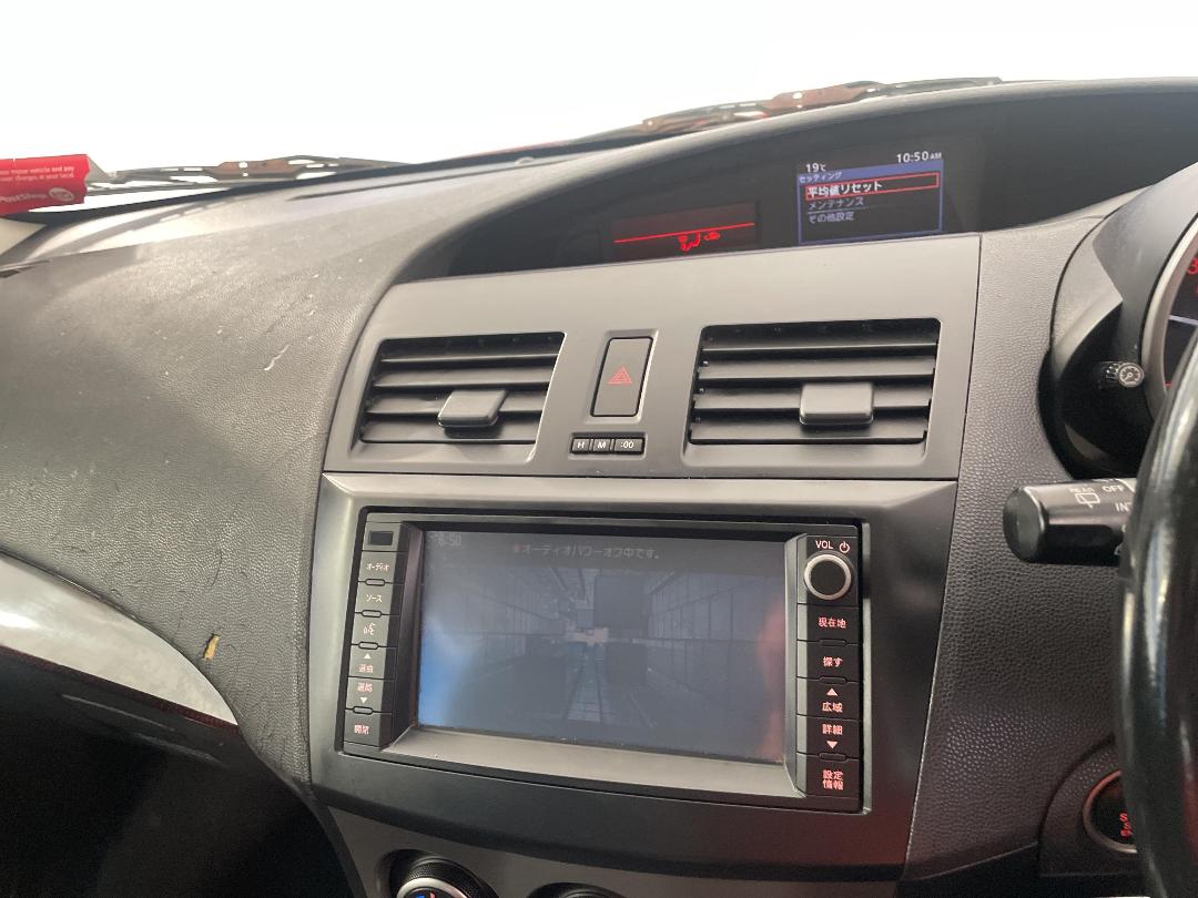 Photo '27' of Mazda Axela