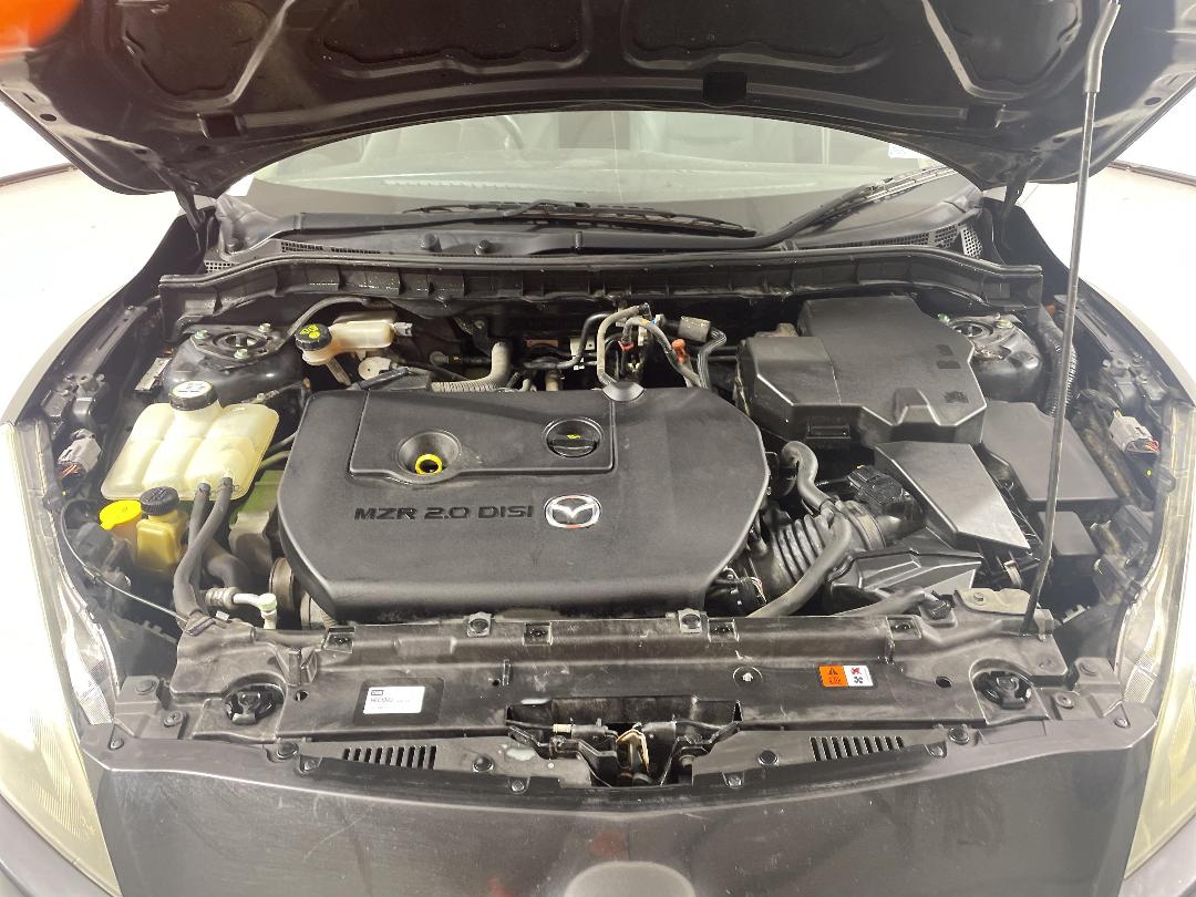 Photo '13' of Mazda Axela