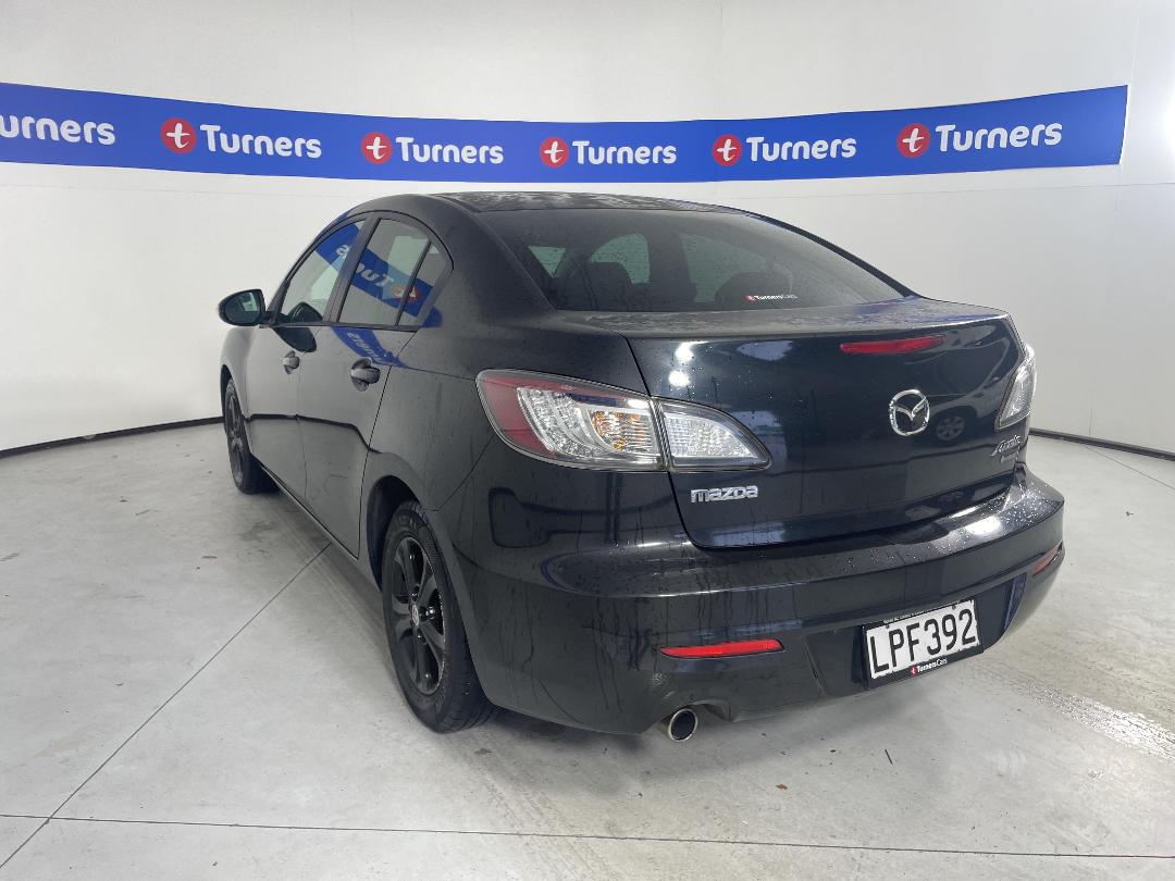 Photo '5' of Mazda Axela