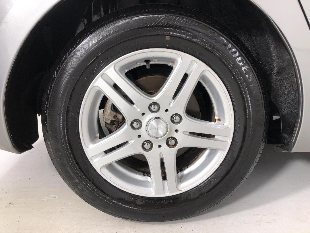 Photo '12' of Mazda Axela