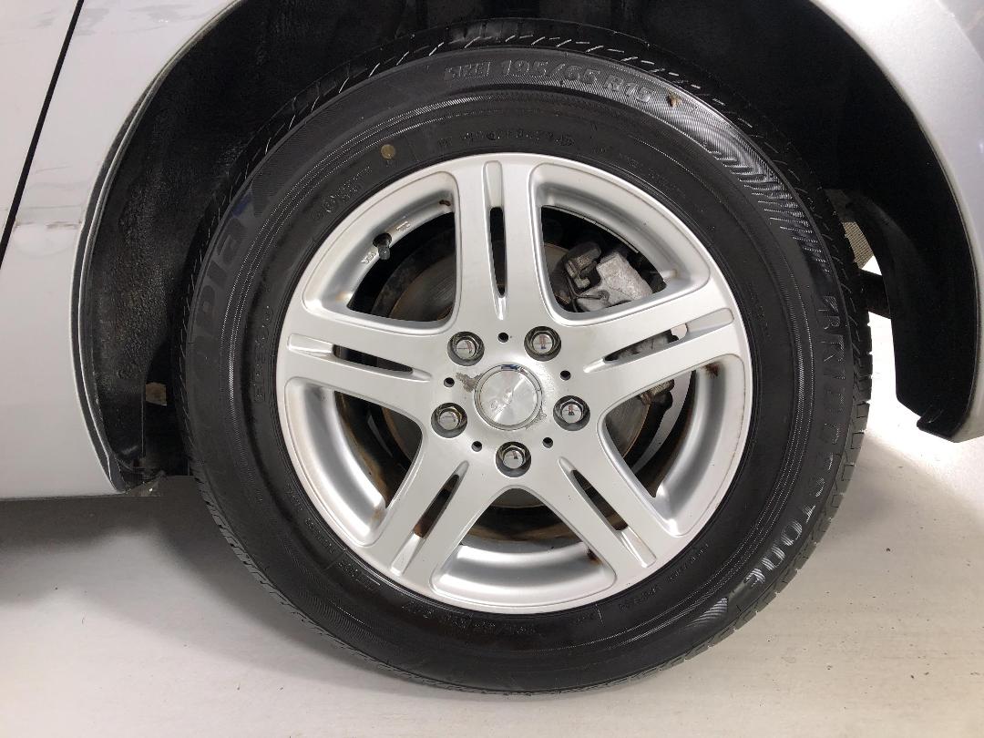 Photo '11' of Mazda Axela