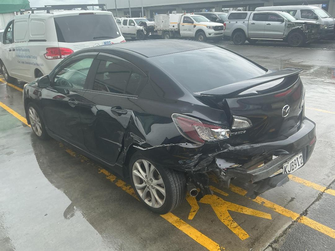 Photo '9' of Mazda Axela Photo '9' of Mazda Axela