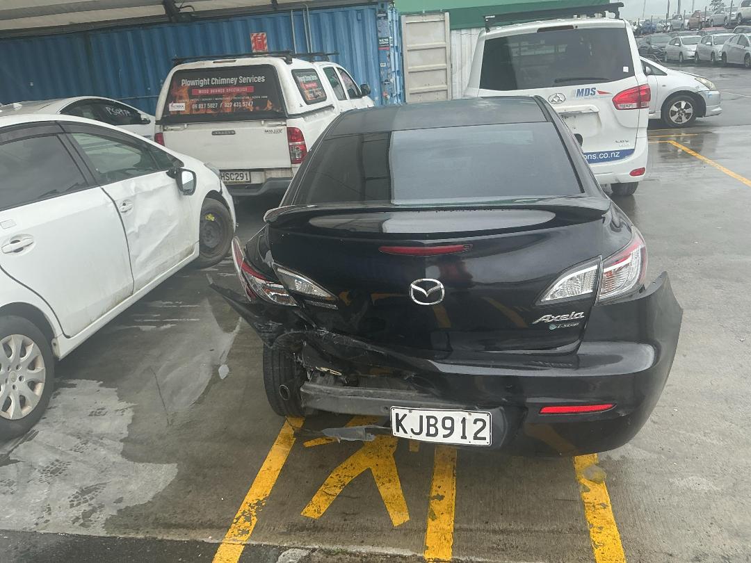 Photo '12' of Mazda Axela Photo '12' of Mazda Axela