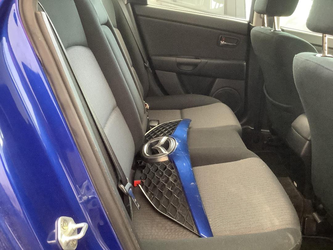 Photo '7' of Mazda Axela Photo '7' of Mazda Axela