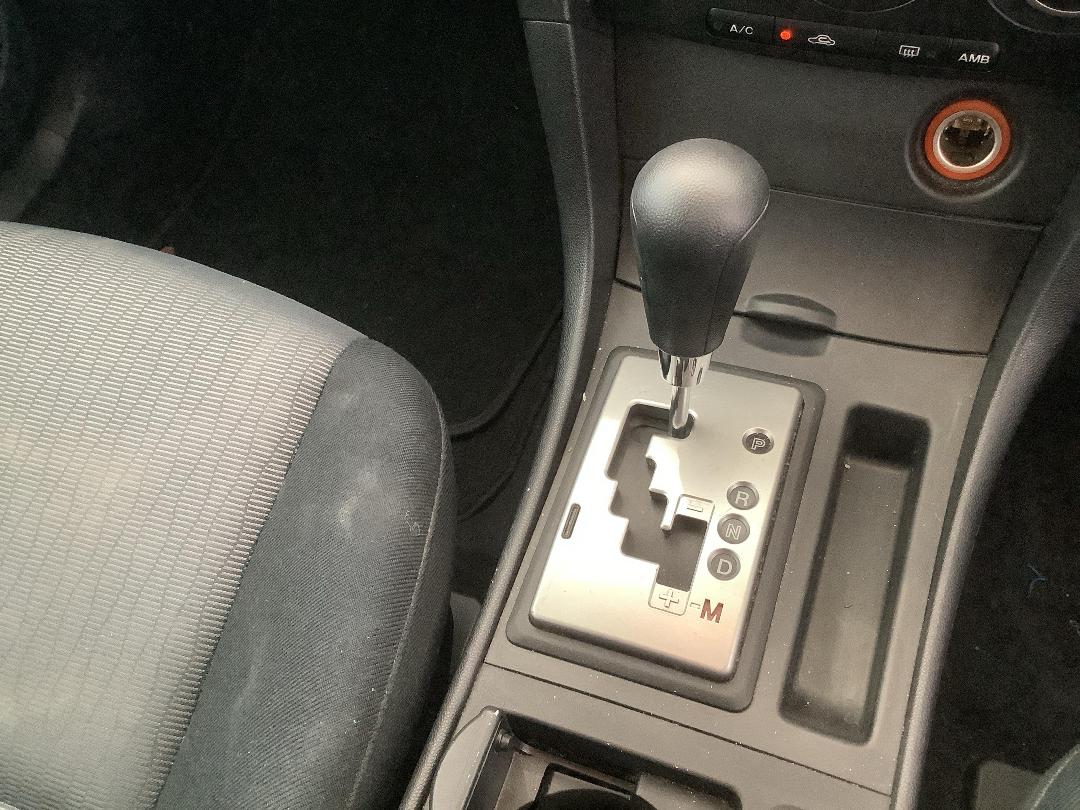 Photo '14' of Mazda Axela Photo '14' of Mazda Axela