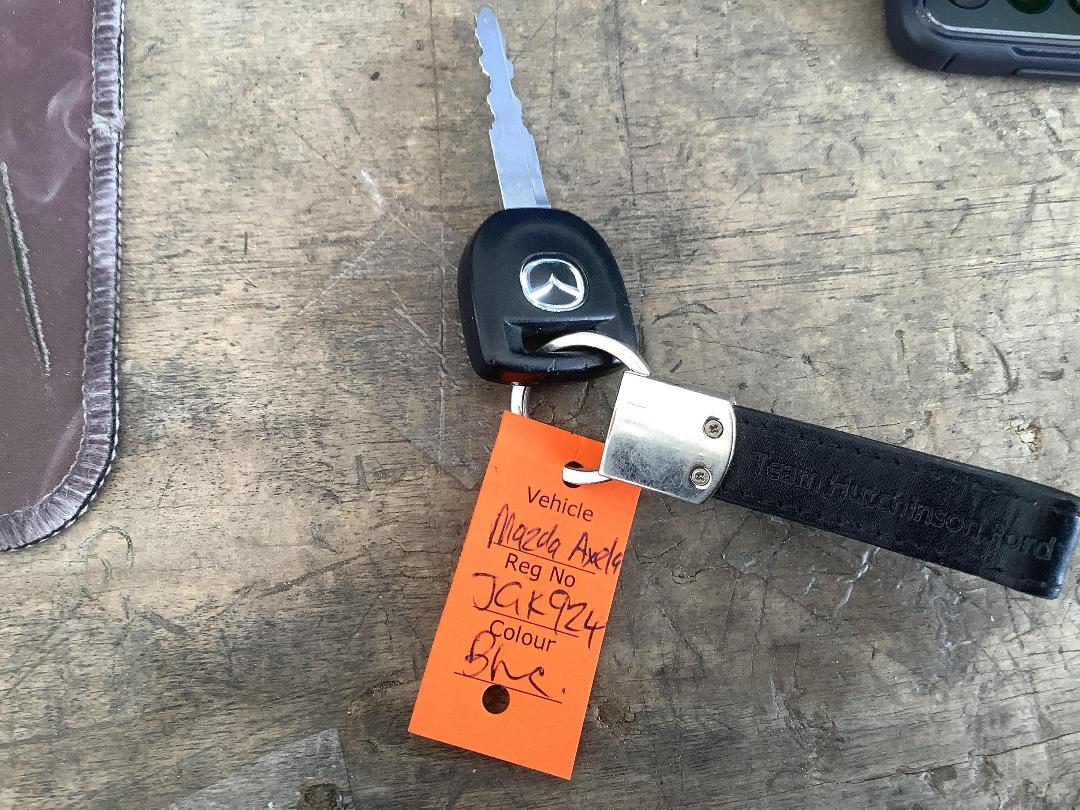 Photo '16' of Mazda Axela Photo '16' of Mazda Axela