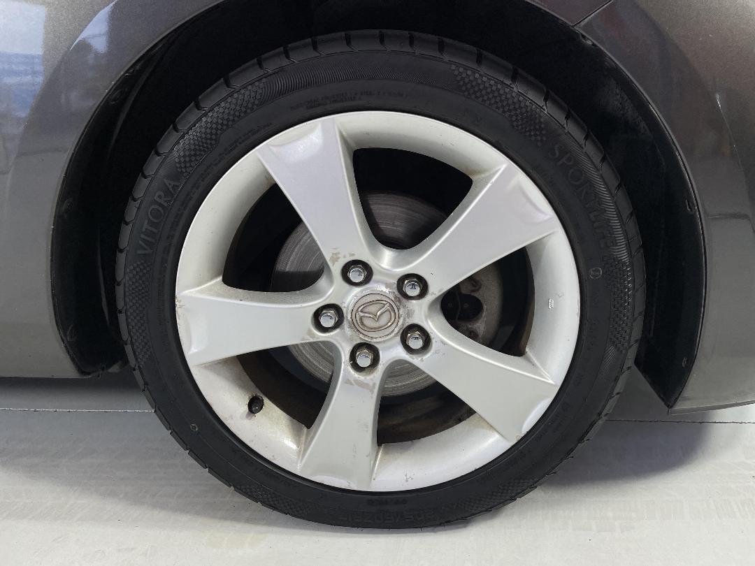 Photo '9' of Mazda Axela