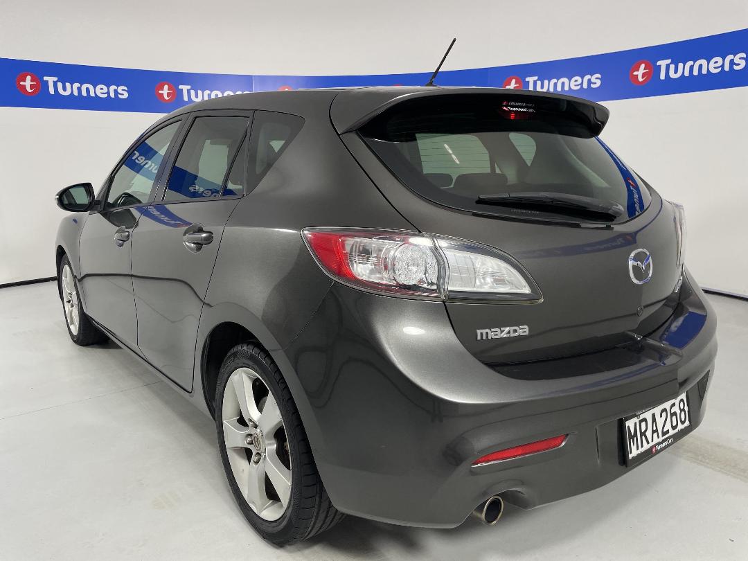 Photo '5' of Mazda Axela