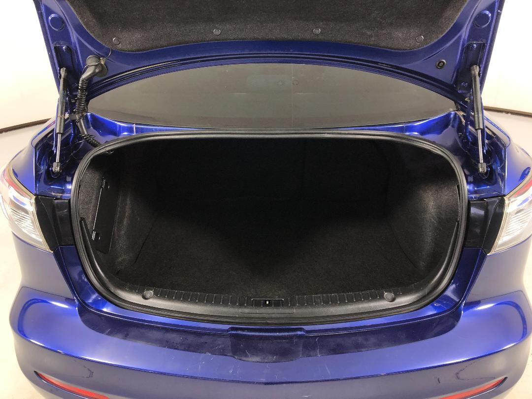 Photo '14' of Mazda Axela Photo '14' of Mazda Axela