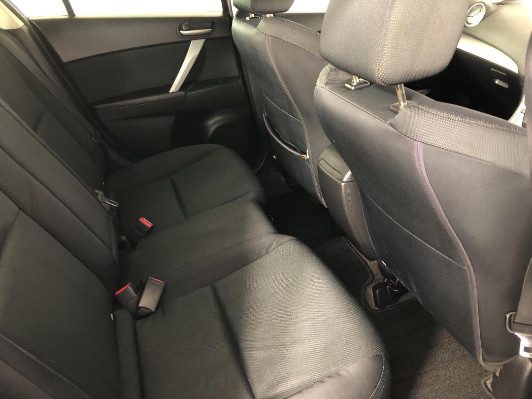 Photo '20' of Mazda Axela Photo '20' of Mazda Axela