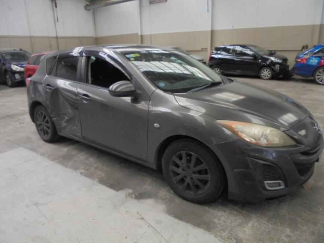 Photo '3' of Mazda Axela