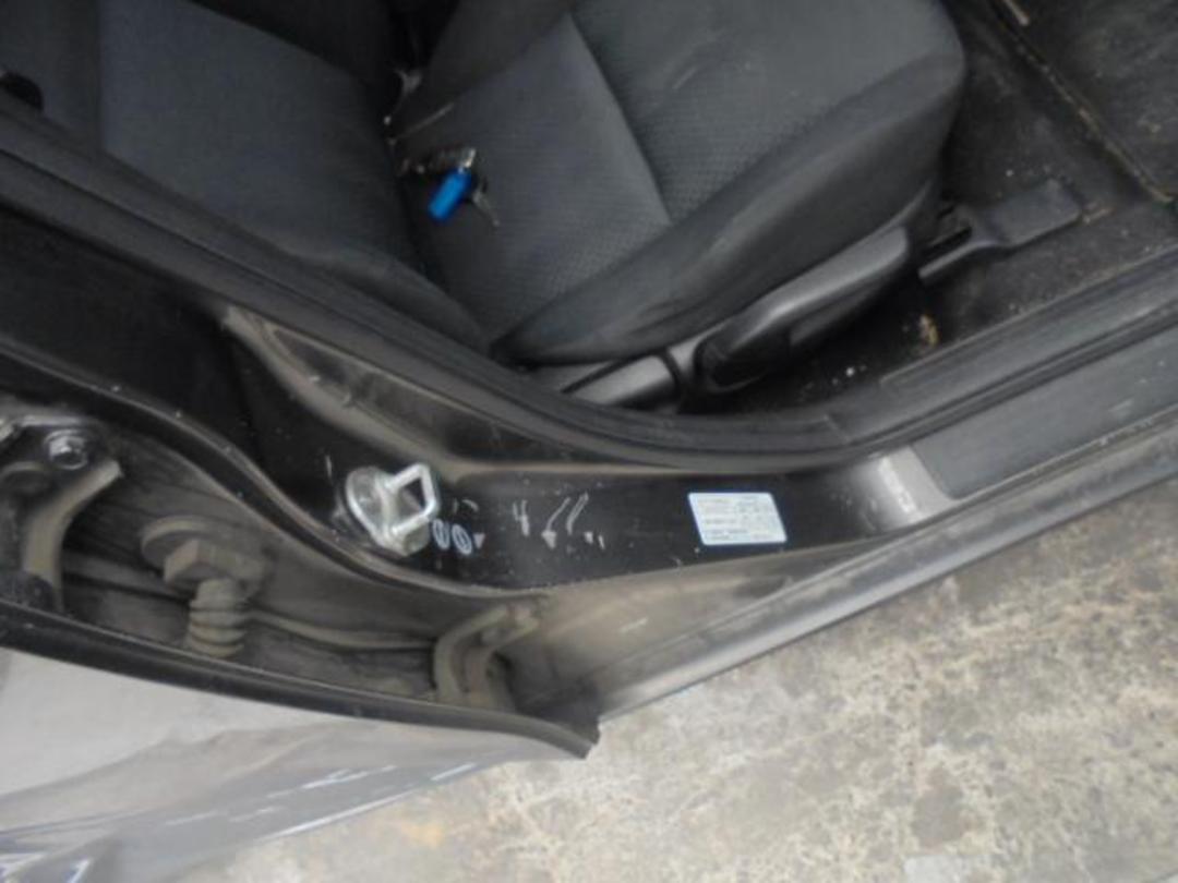 Photo '15' of Mazda Axela