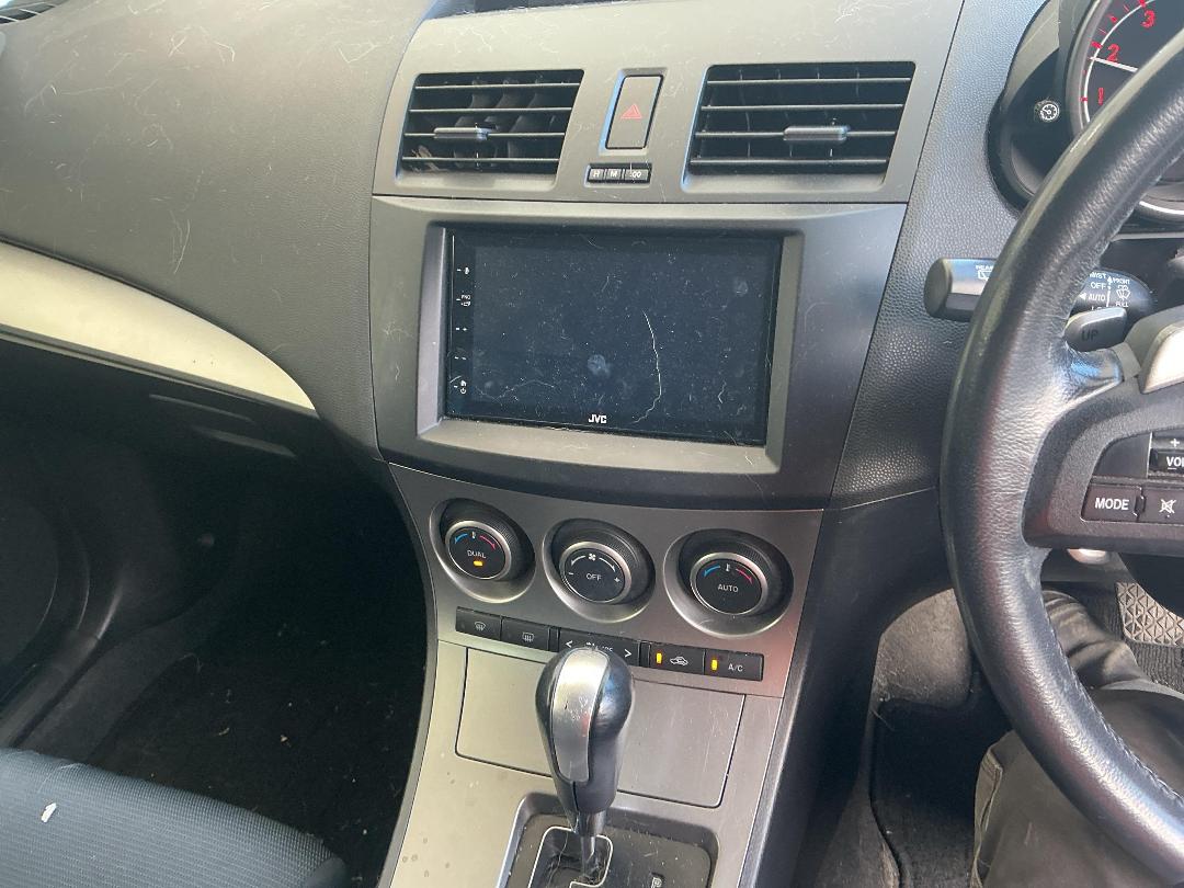 Photo '18' of Mazda Axela