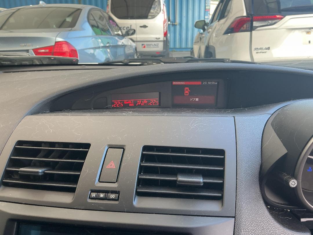 Photo '20' of Mazda Axela