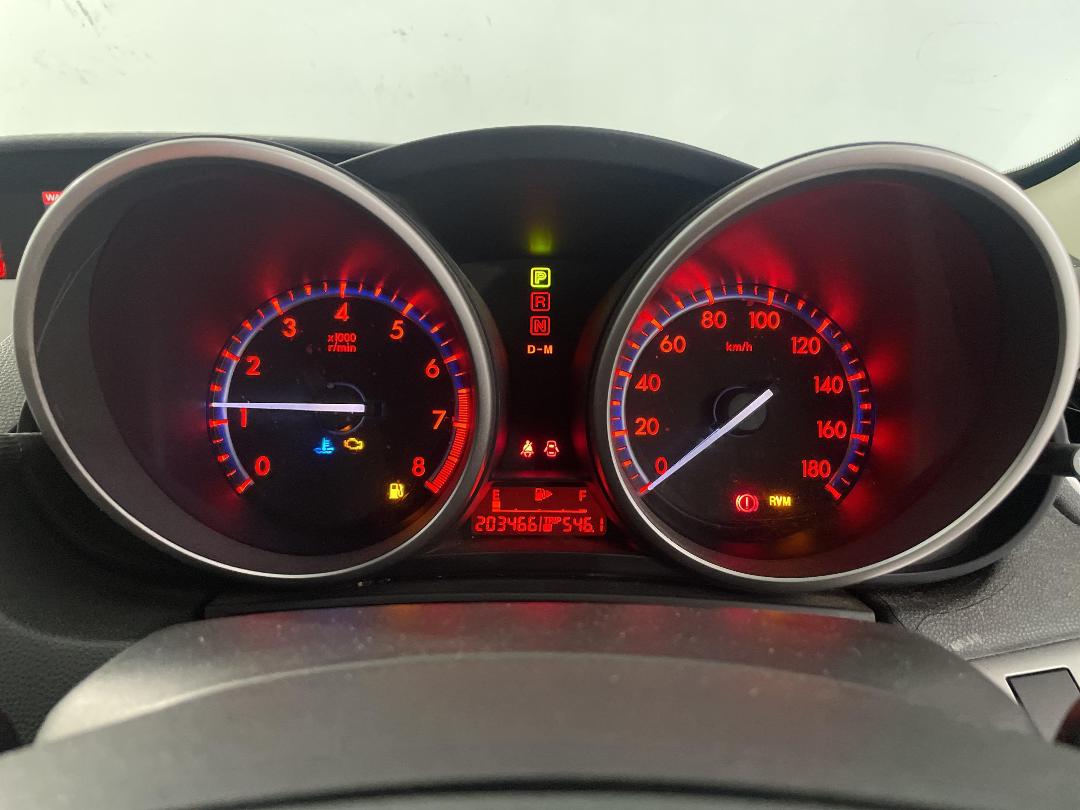 Photo '21' of Mazda Axela