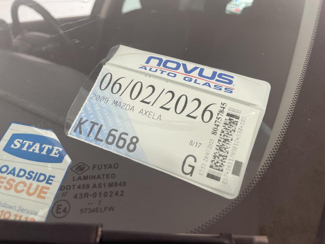 Photo '34' of Mazda Axela