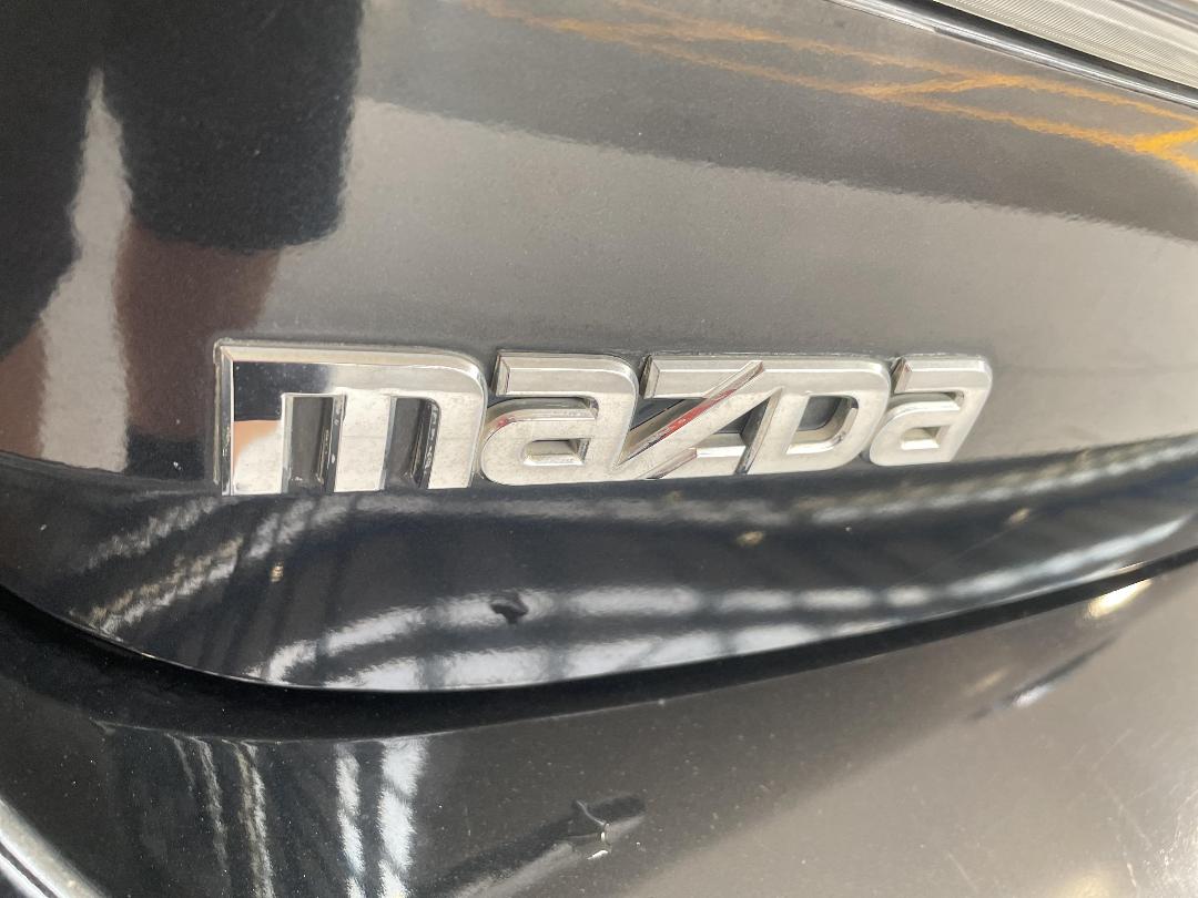 Photo '35' of Mazda Axela