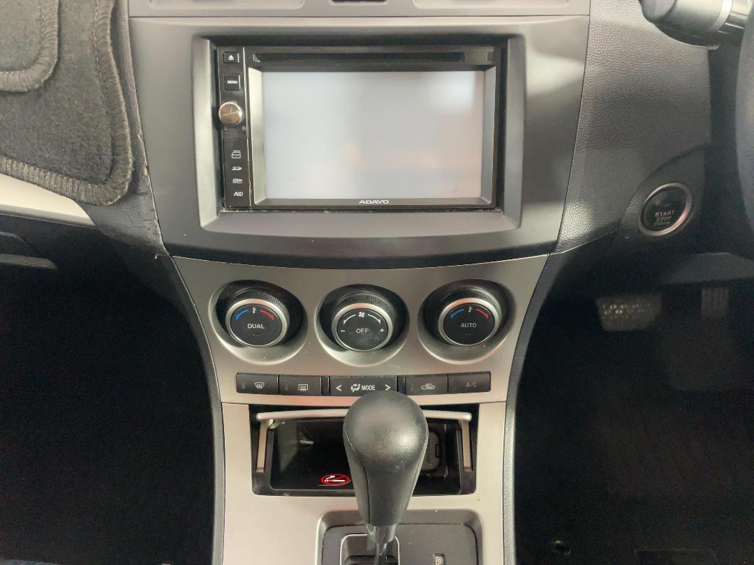 Photo '18' of Mazda Axela Photo '18' of Mazda Axela