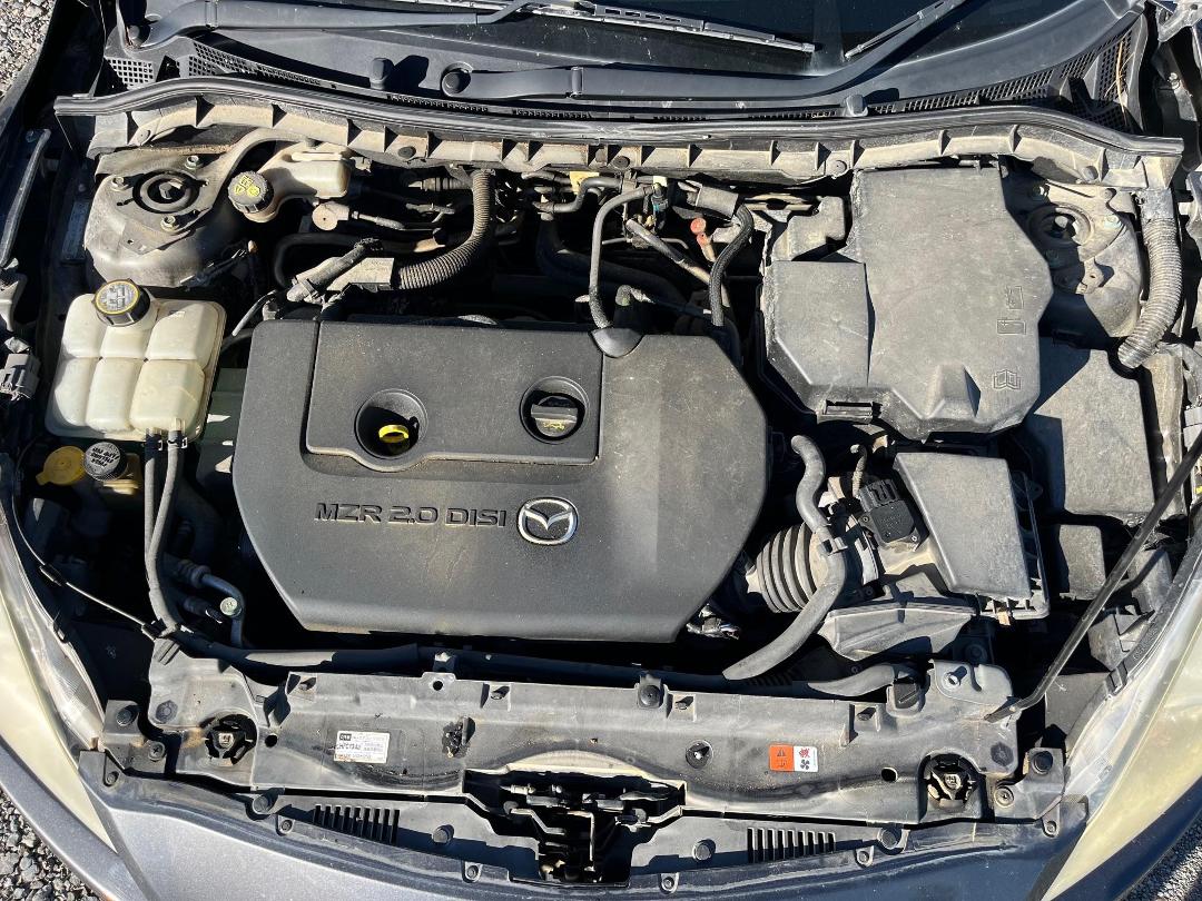 Photo '10' of Mazda Axela