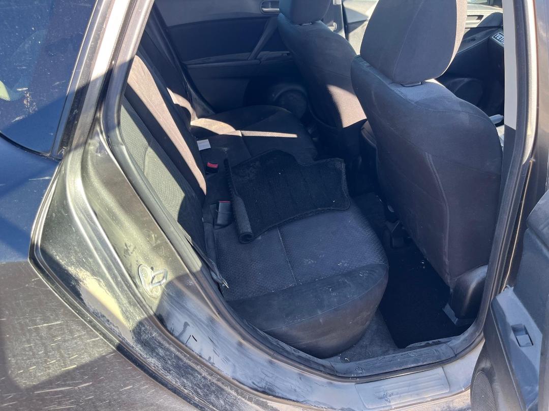 Photo '12' of Mazda Axela