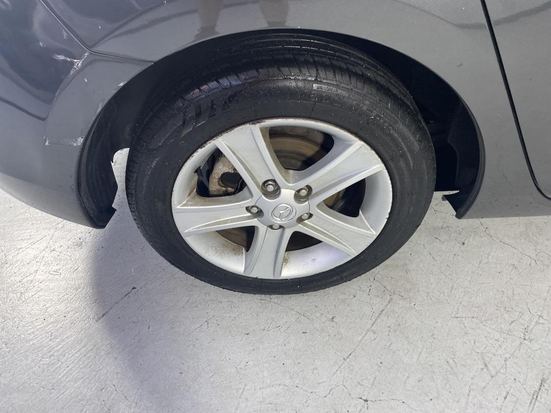 Photo '12' of Mazda Axela