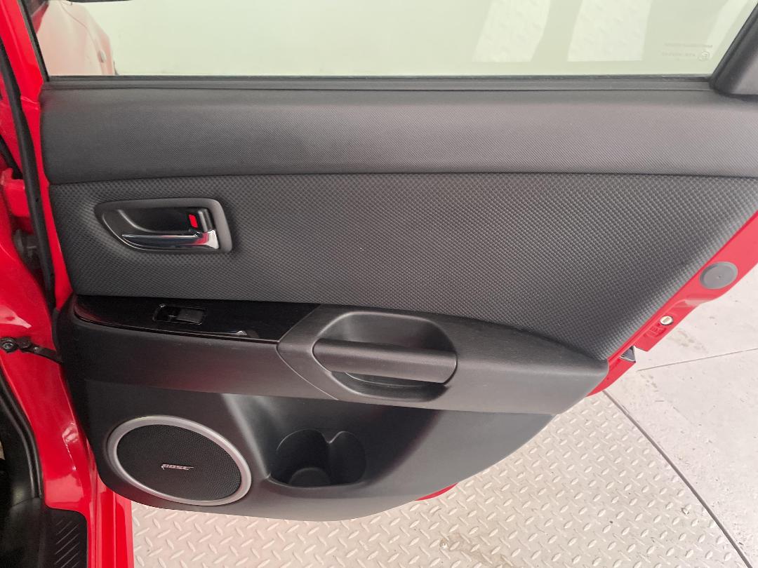 Photo '19' of Mazda Axela