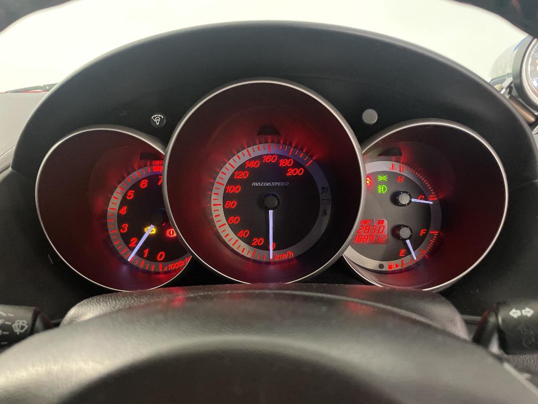 Photo '21' of Mazda Axela