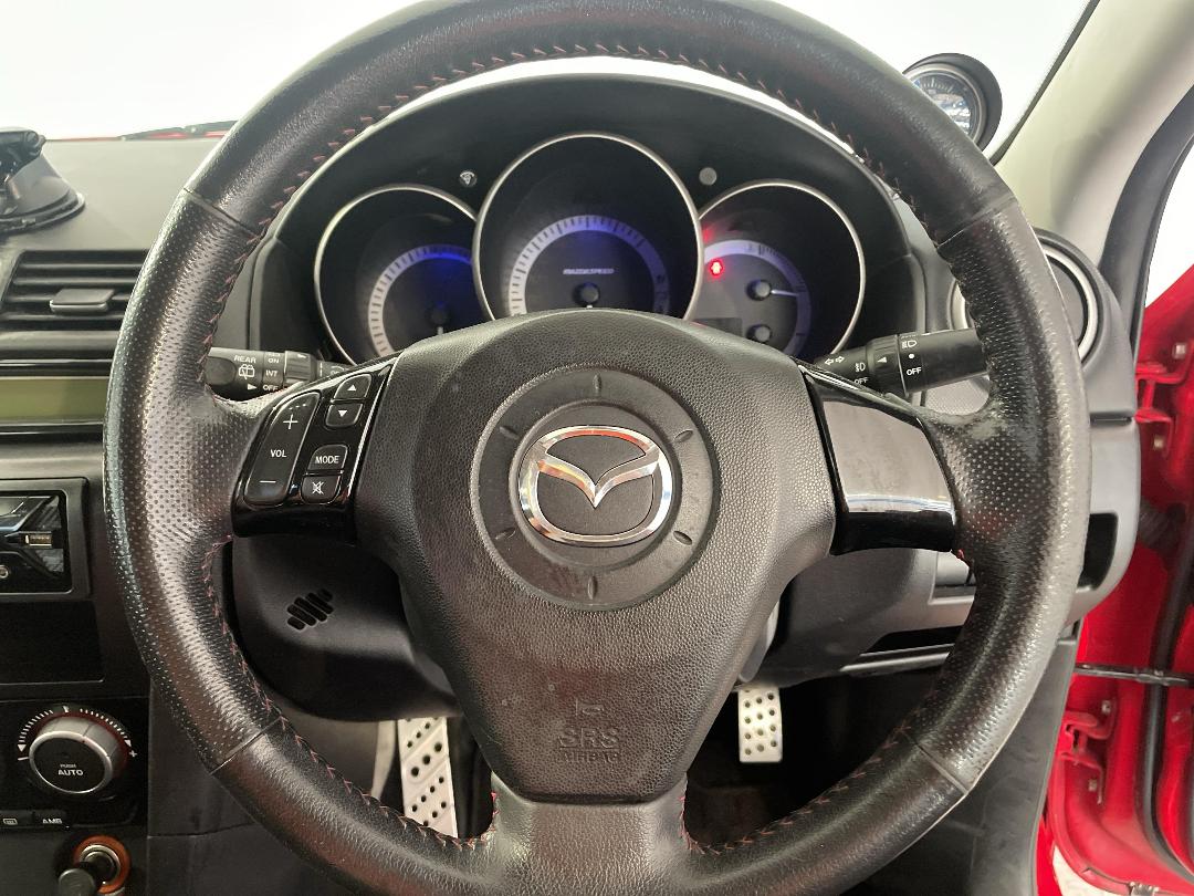 Photo '27' of Mazda Axela