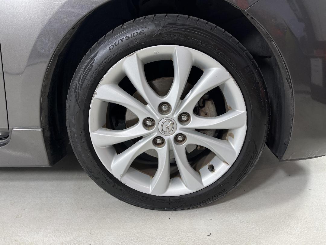 Photo '9' of Mazda Axela