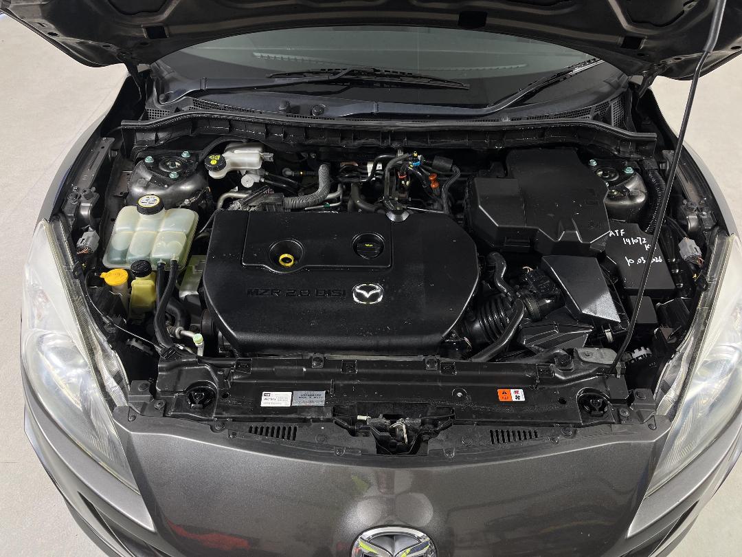 Photo '13' of Mazda Axela