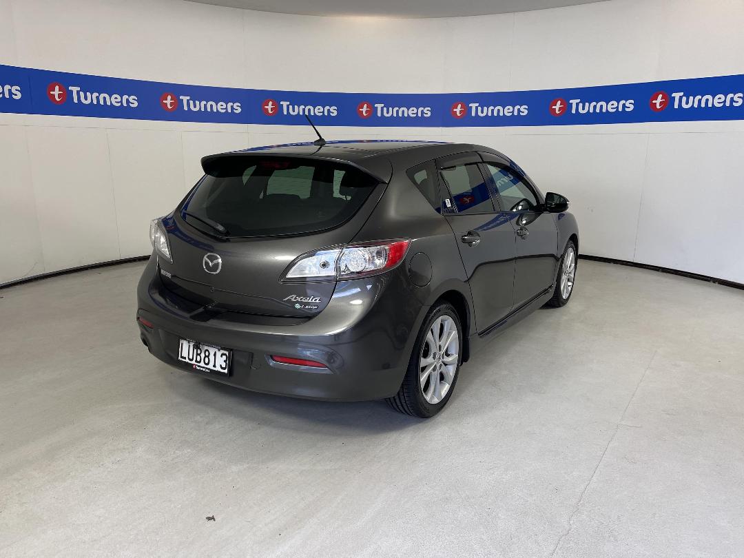 Photo '7' of Mazda Axela