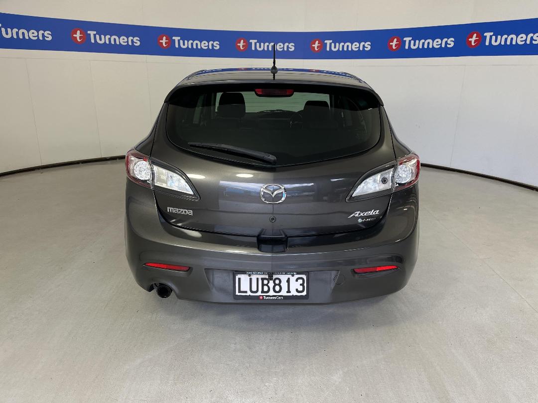 Photo '6' of Mazda Axela