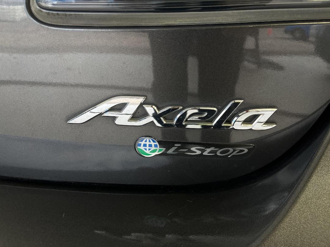 Photo '23' of Mazda Axela
