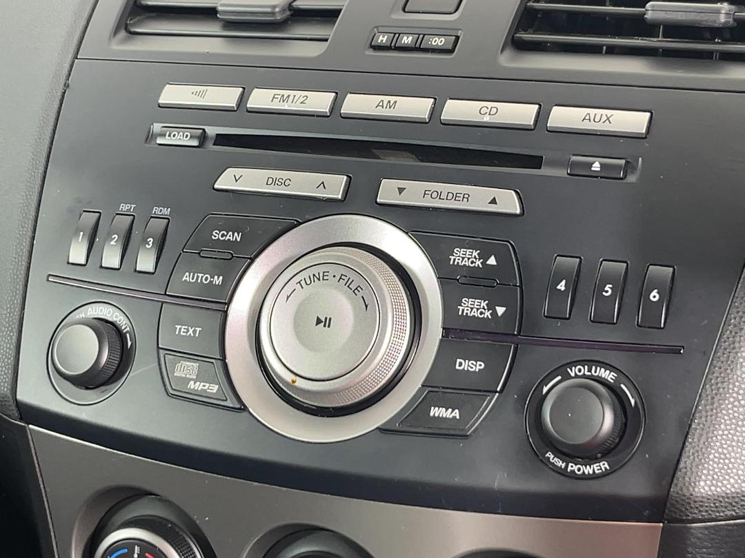 Photo '25' of Mazda Axela Photo '25' of Mazda Axela