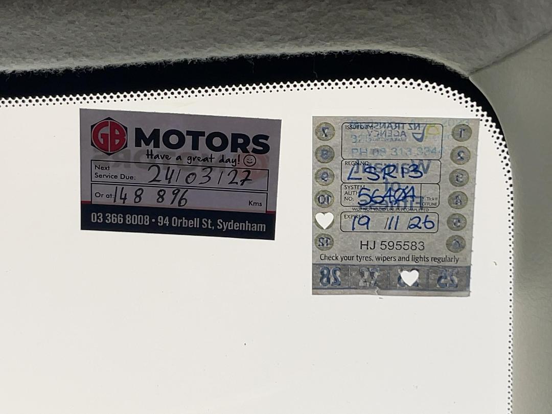 Photo '28' of Mazda Axela Photo '28' of Mazda Axela