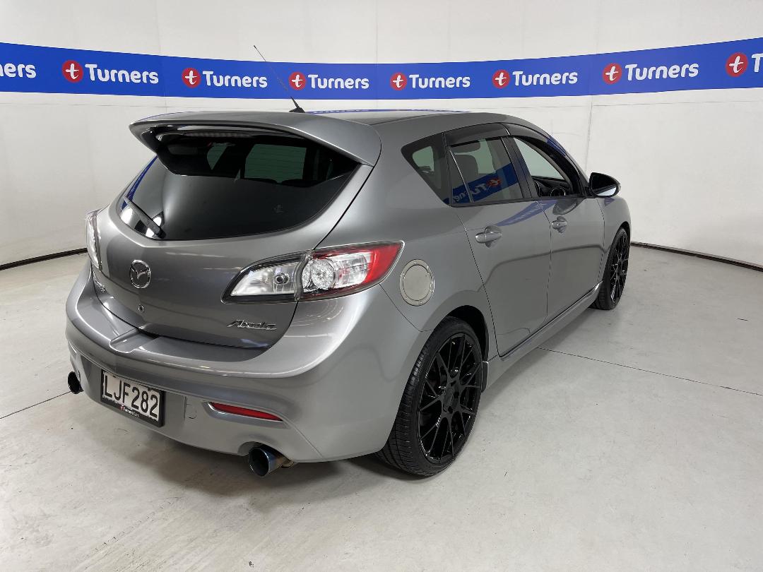 Photo '7' of Mazda Axela