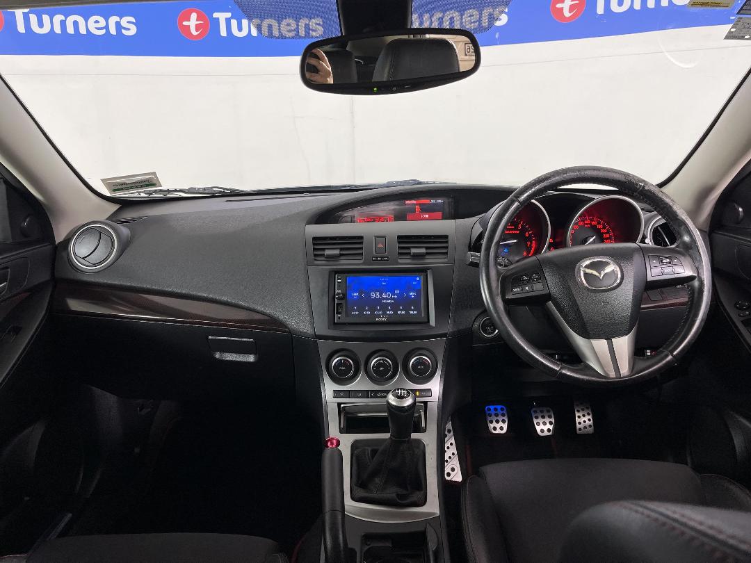 Photo '17' of Mazda Axela