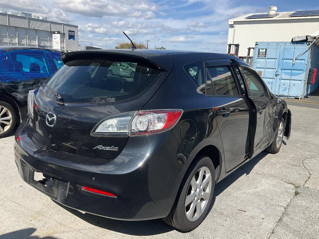 Photo '6' of Mazda Axela