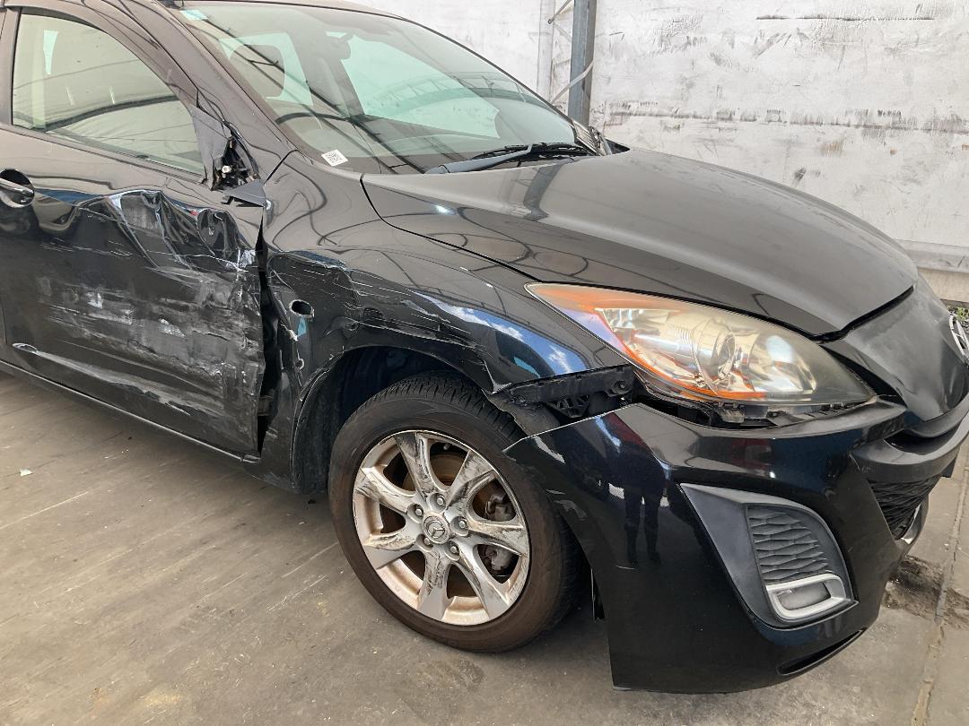 Photo '12' of Mazda Axela