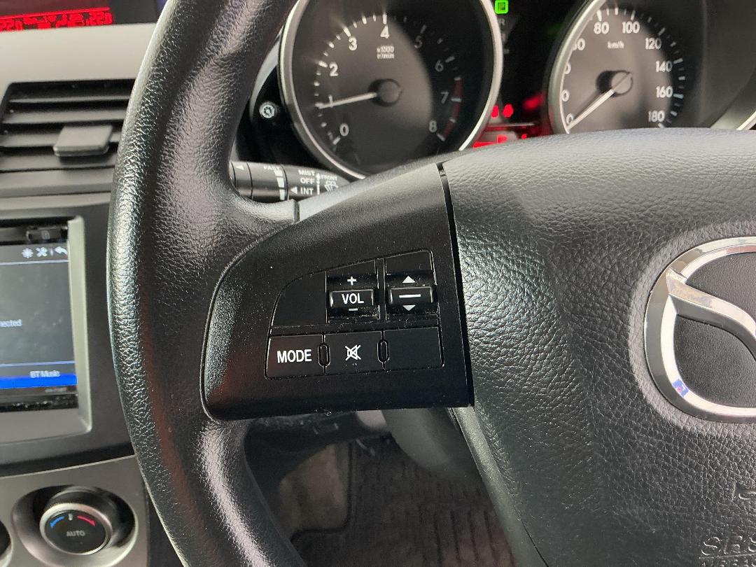 Photo '23' of Mazda Axela Photo '23' of Mazda Axela