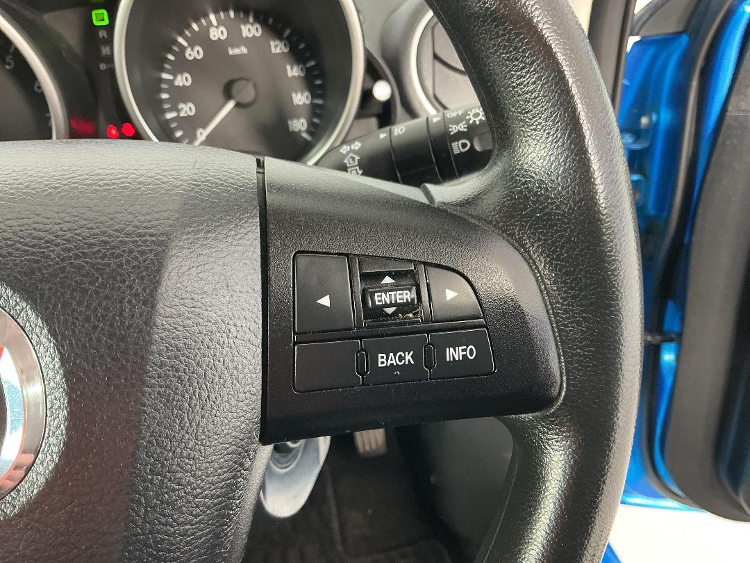 Photo '24' of Mazda Axela Photo '24' of Mazda Axela