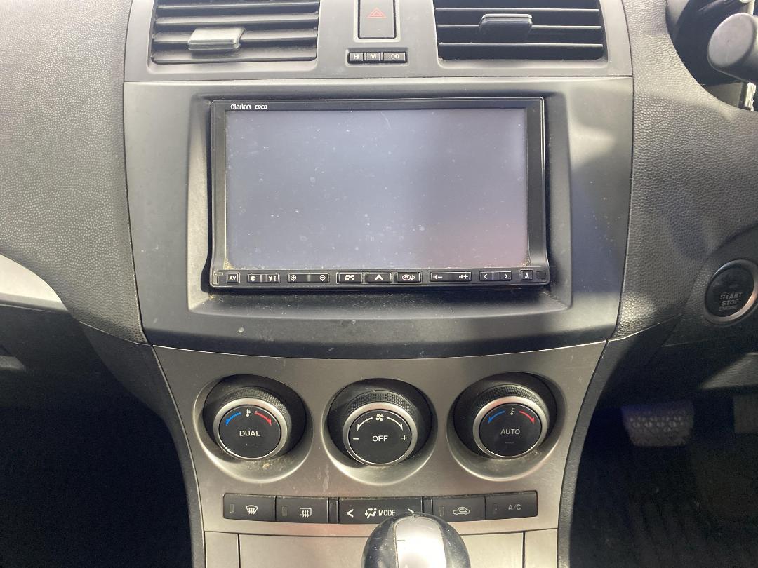 Photo '18' of Mazda Axela