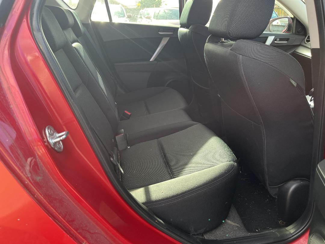 Photo '18' of Mazda Axela Sports Wagon Photo '18' of Mazda Axela Sports Wagon