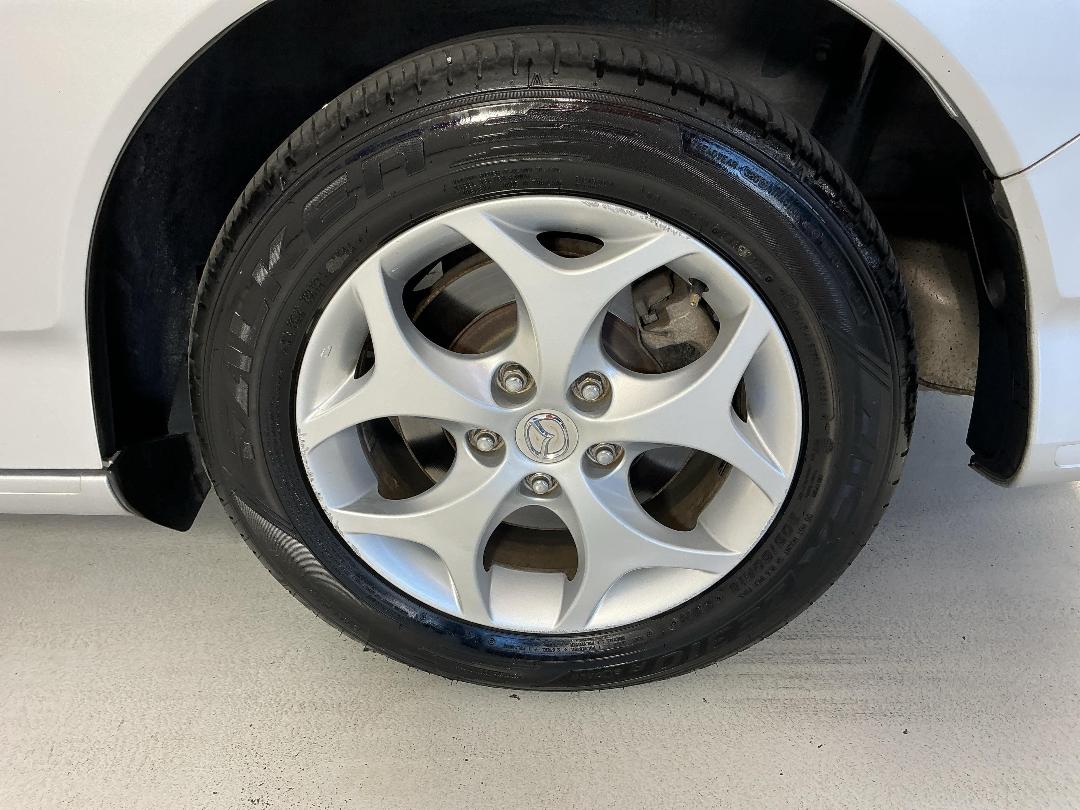 Photo '11' of Mazda Biante