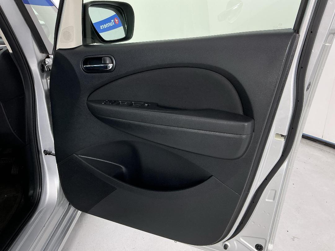 Photo '15' of Mazda Biante