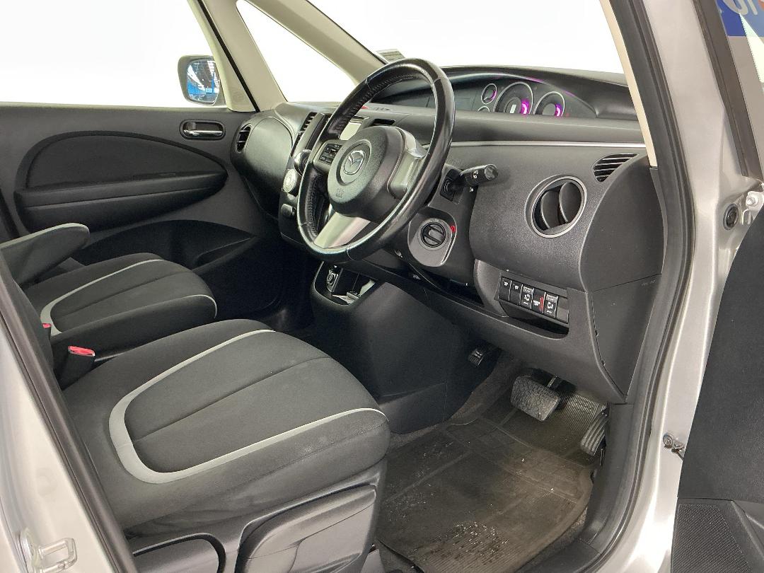 Photo '16' of Mazda Biante