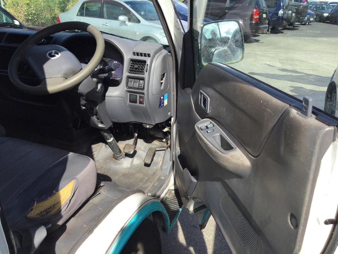 Photo '13' of Mazda Bongo Photo '13' of Mazda Bongo