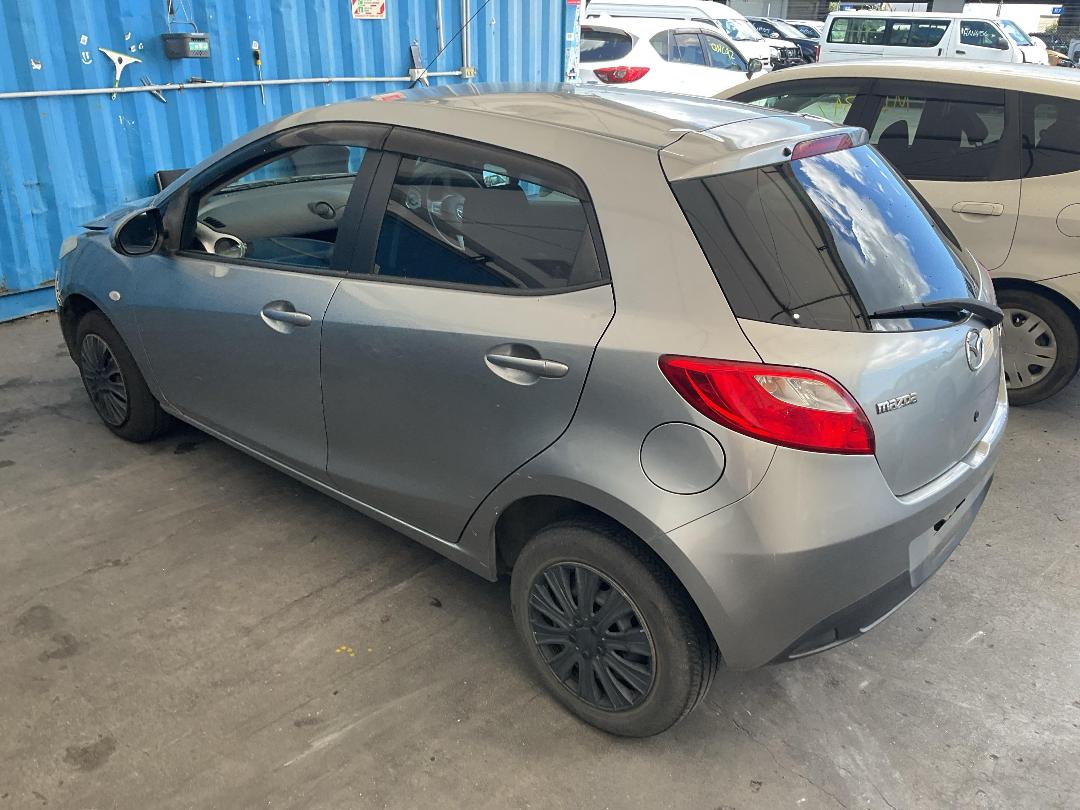 Photo '9' of Mazda Demio Photo '9' of Mazda Demio