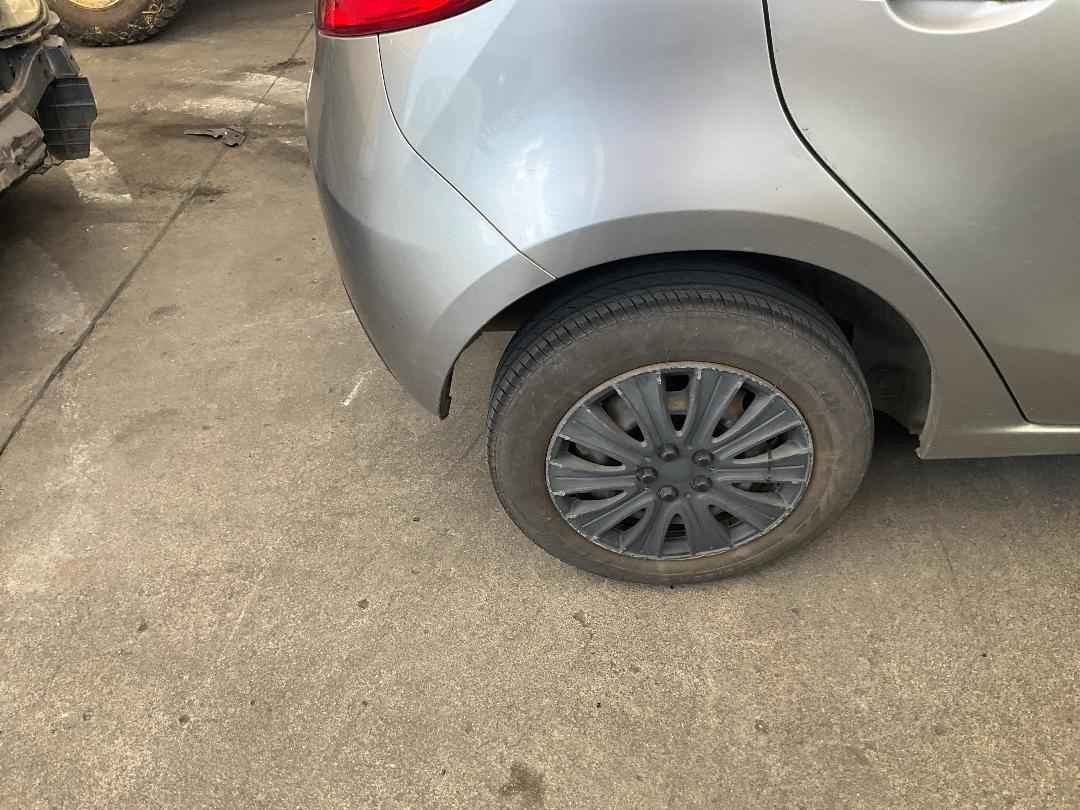 Photo '13' of Mazda Demio Photo '13' of Mazda Demio