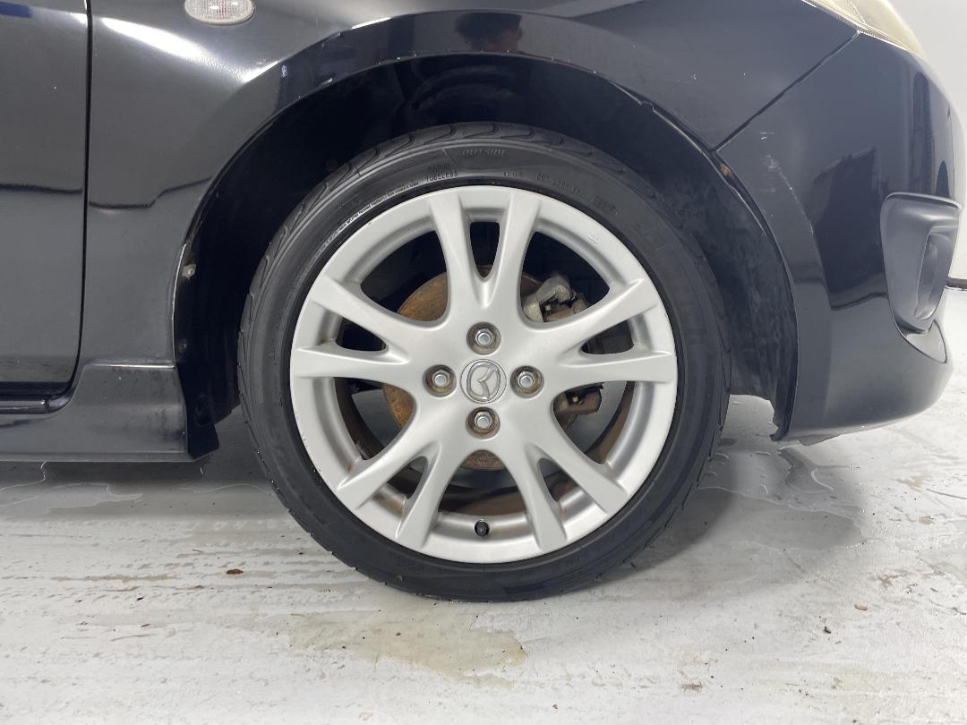 Photo '9' of Mazda Demio